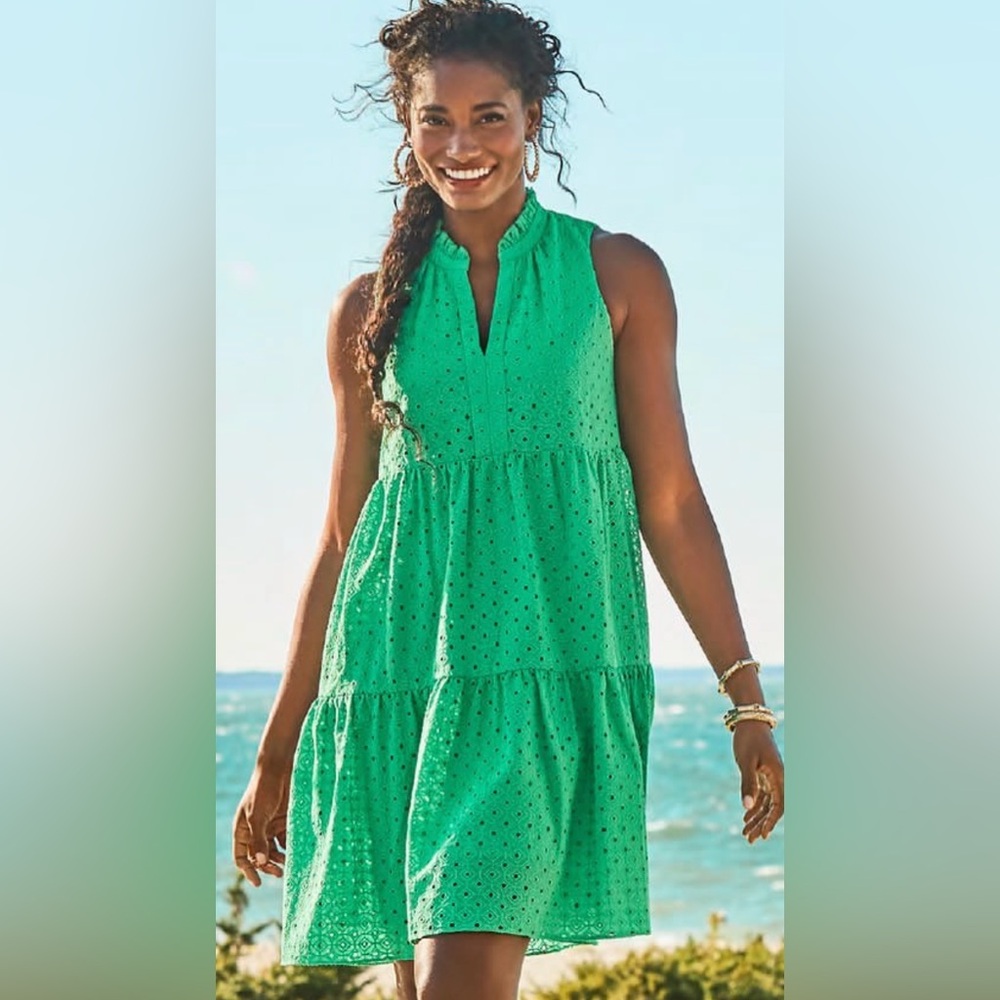 Lilly Pulitzer Dress Small Green Eyelet Preppy Spring Summer Resortwear Lined